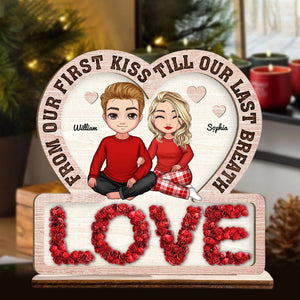 Couple Sitting Christmas, Custom Appearances And Names, Personalised Wooden Place Names - Christmas Gift For Lover - Standing Table Decoration