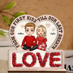 Couple Sitting Christmas, Custom Appearances And Names, Personalised Wooden Place Names - Christmas Gift For Lover - Standing Table Decoration